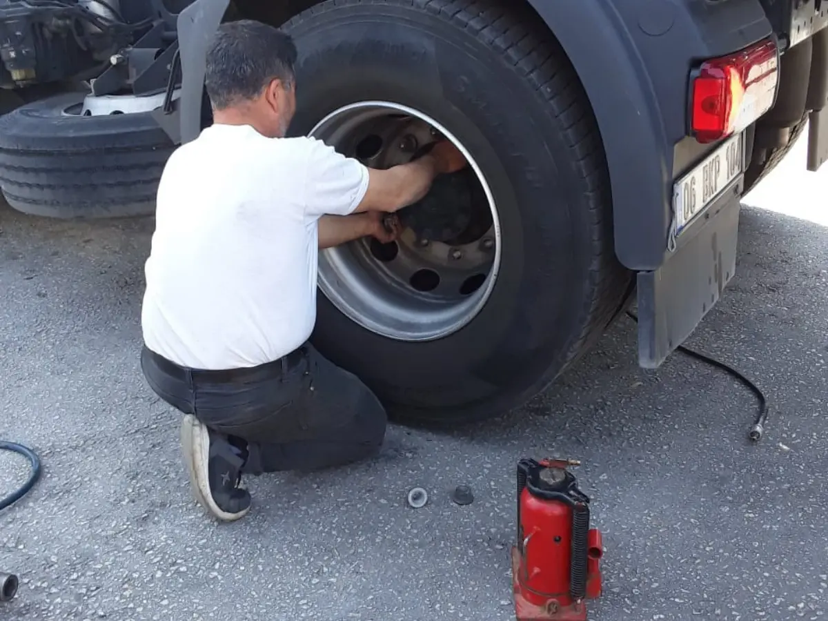 Hacılar Oto Lastikçi